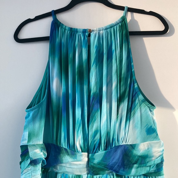 NWT semi-formal dress - Picture 5 of 8